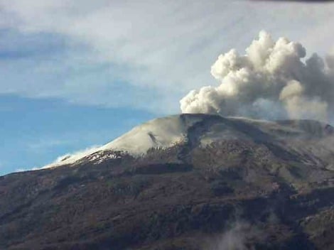 Imminence éruptive pour le Nevado del Ruiz : La Colombie en état d’alerte.